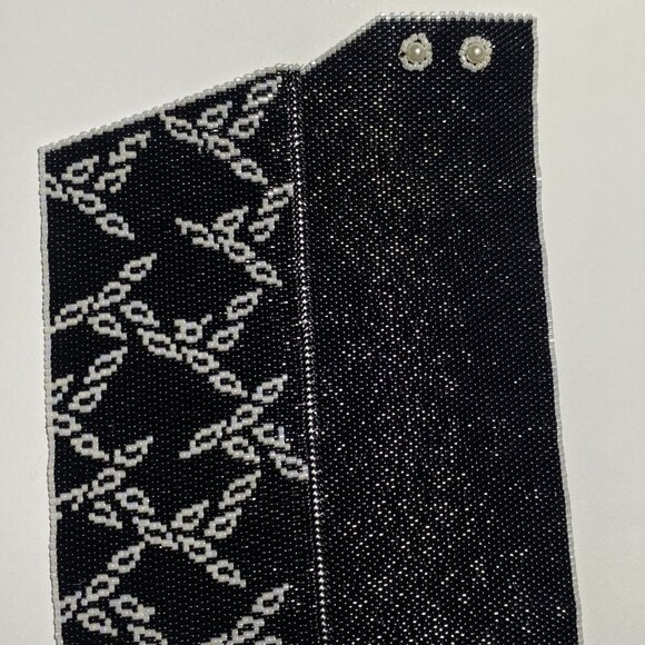 Beaded cuff braclets-pair - Picture 4 of 9